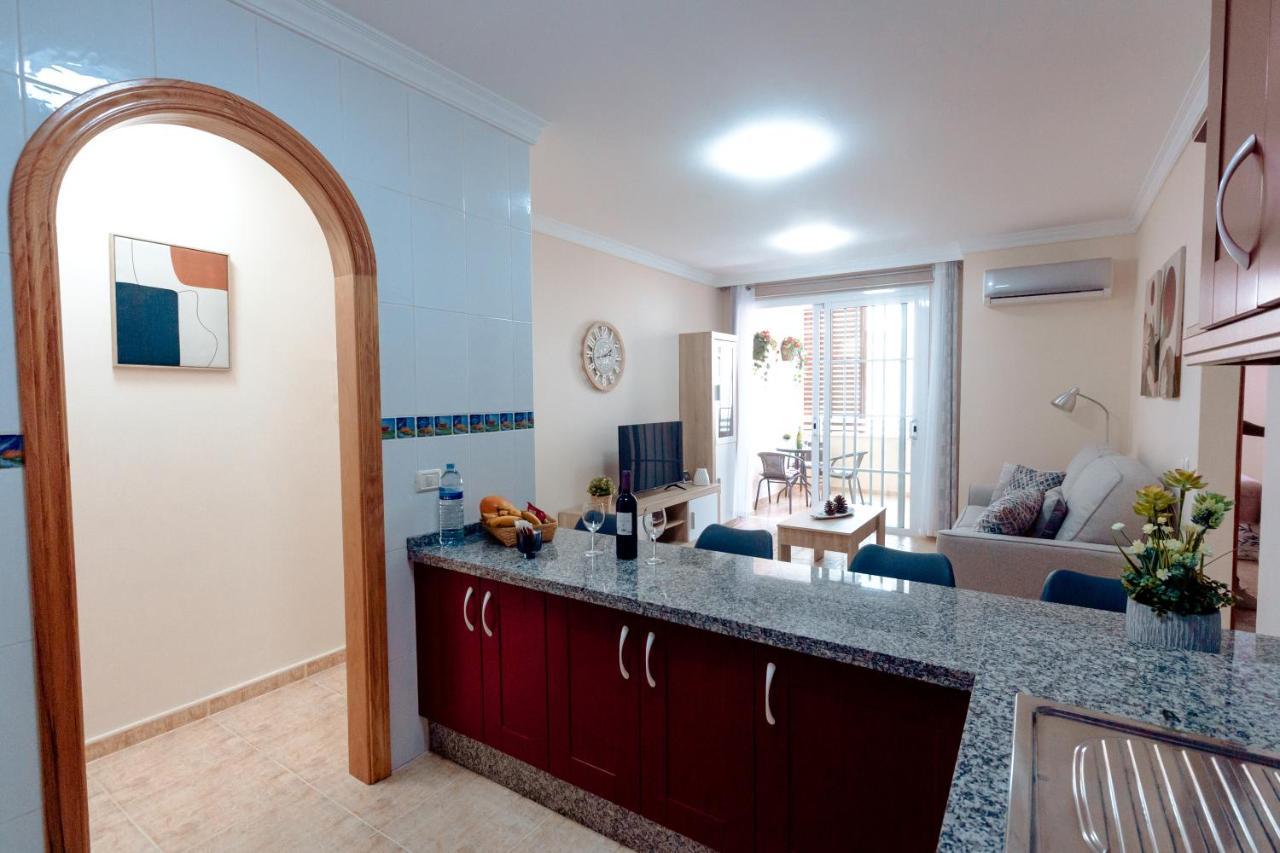 Apto Ache, Acogedor Apartamento De 66 M Con Terraza, Aire Acondicionado Y Parking Privado Gratuito Los Abrigos Exterior foto