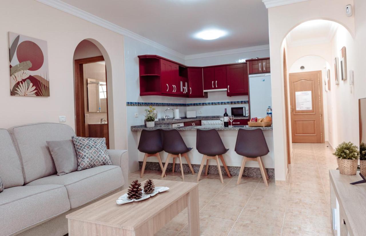 Apto Ache, Acogedor Apartamento De 66 M Con Terraza, Aire Acondicionado Y Parking Privado Gratuito Los Abrigos Exterior foto