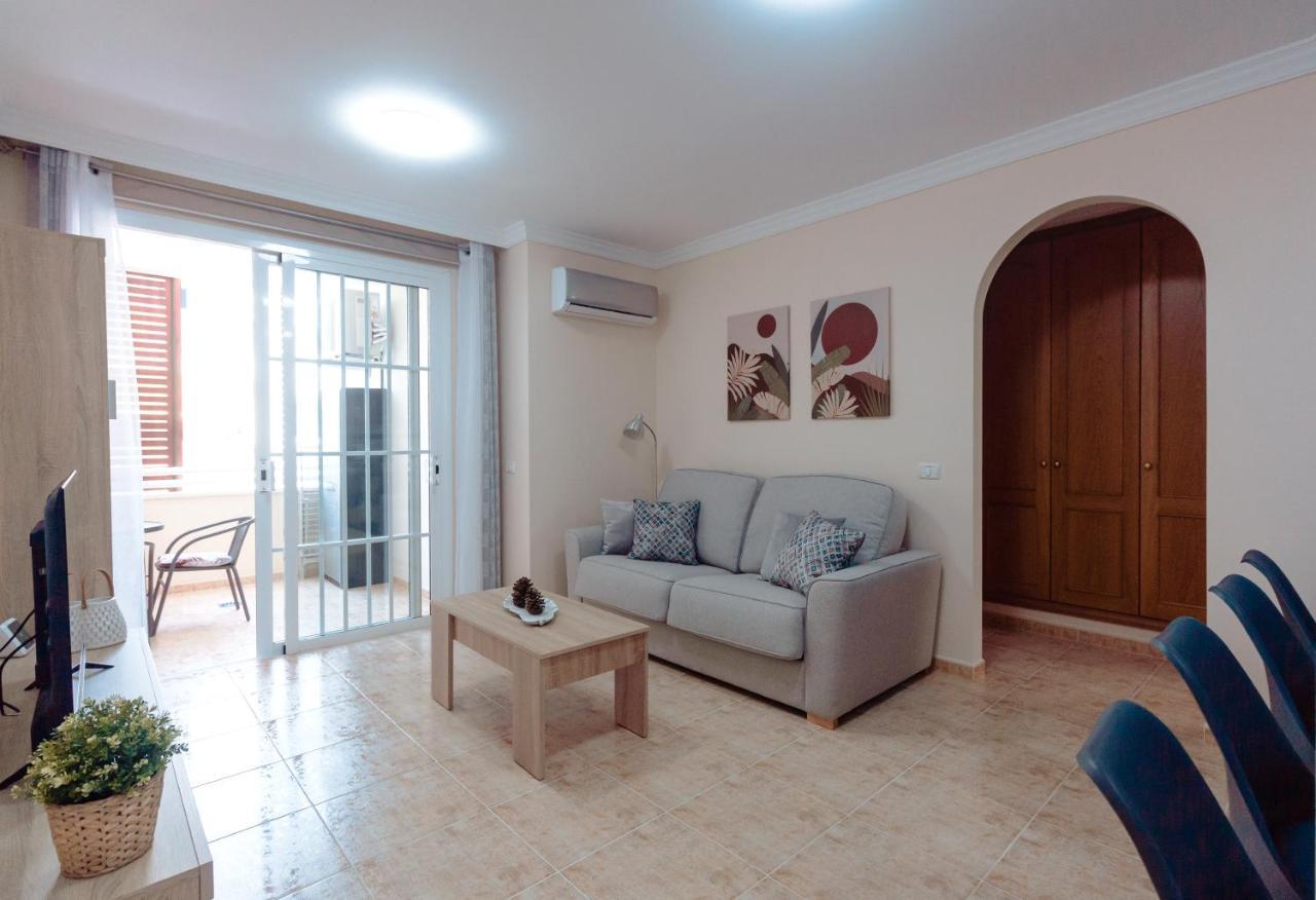 Apto Ache, Acogedor Apartamento De 66 M Con Terraza, Aire Acondicionado Y Parking Privado Gratuito Los Abrigos Exterior foto